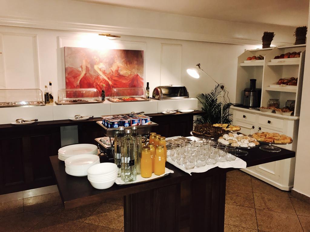 Dbh Bucharest Ξενοδοχείο Εξωτερικό φωτογραφία